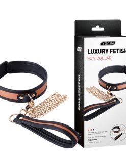 Coleira com Guia de Corrente e Puxador, possui Interior Forrado e Ajuste com Fivela